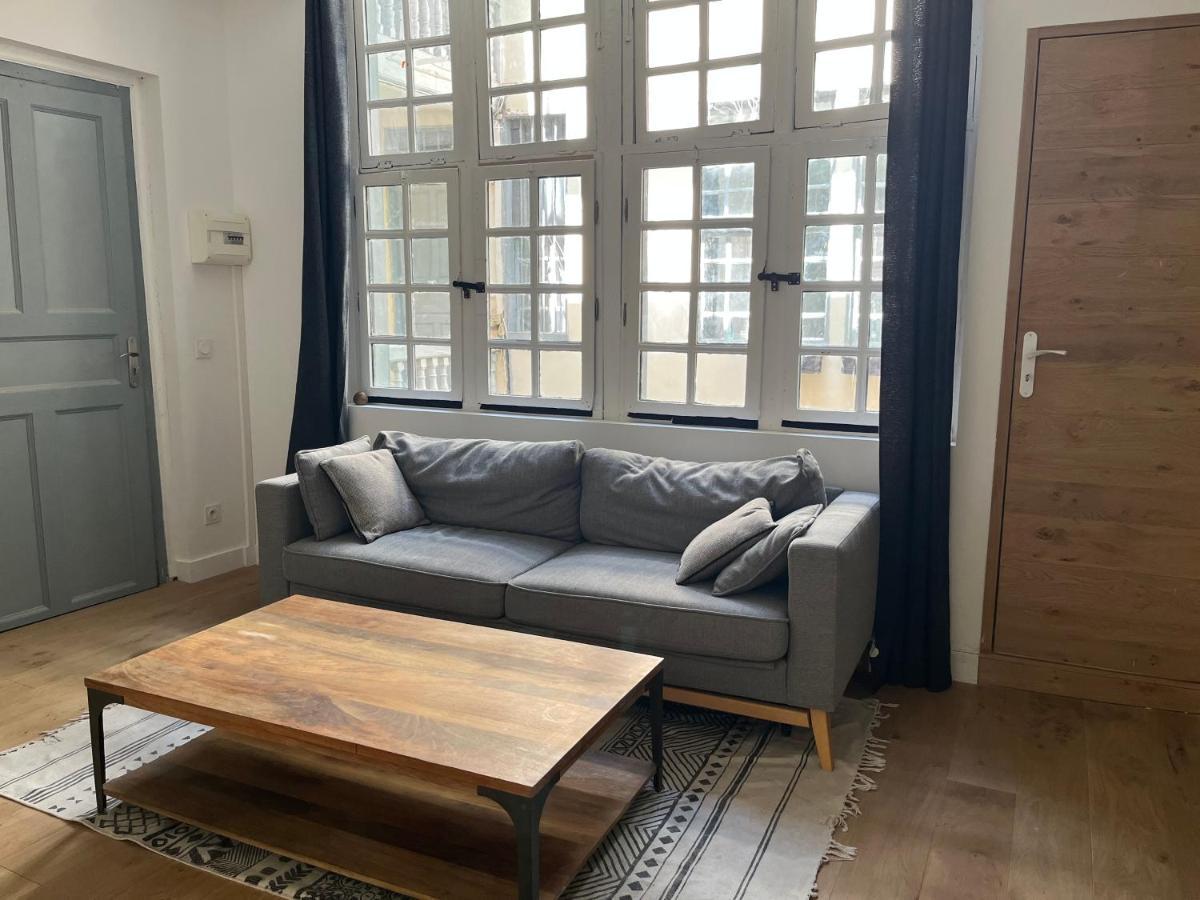 Studio centre Bayonne Extérieur photo